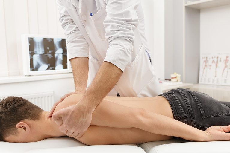 Libera la tua spalla con Healthy Clinic: trattamenti efficaci per la spalla congelata